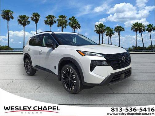 Everest White Pearl Tricoat 2026 Nissan Rogue Dark Armor