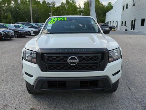 2022 Nissan Frontier S