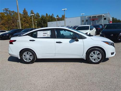 2025 Nissan Versa 1.6 S