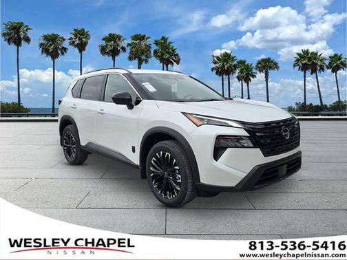 Everest White Pearl Tricoat 2026 Nissan Rogue Dark Armor