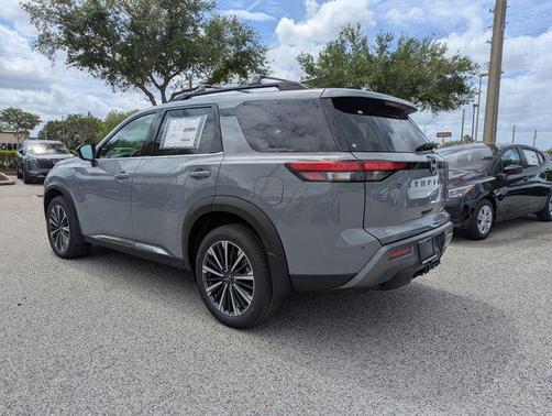 Boulder Gray Pearl 2026 Nissan Pathfinder Platinum