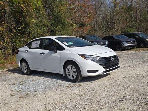 2025 Nissan Versa 1.6 S