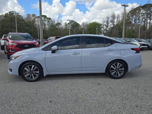 2023 Nissan Versa 1.6 SV