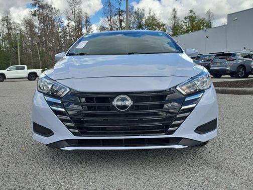 2023 Nissan Versa 1.6 SV