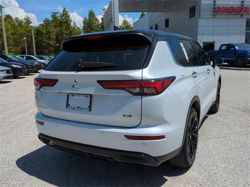 2023 Mitsubishi Outlander SEL Black Edition 2WD