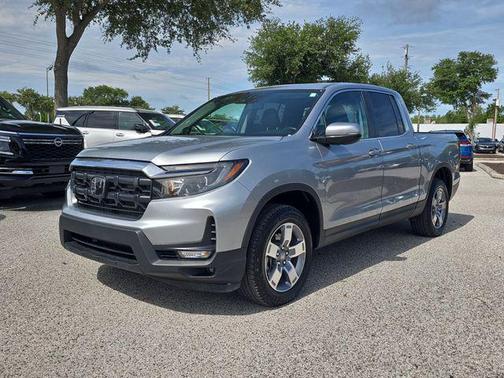 Modern Steel Metallic 2025 Honda Ridgeline RTL
