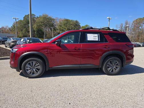 2026 Nissan Pathfinder SV