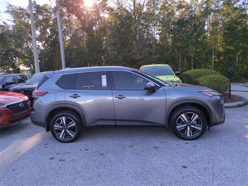 2024 Nissan Rogue SL