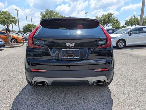 Stellar Black Metallic 2021 Cadillac XT4 Premium Luxury