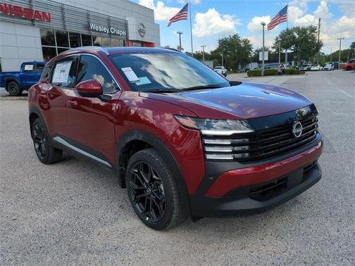 2025 Nissan Kicks SR