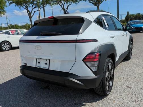 2024 Hyundai KONA SEL