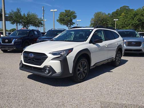 Crystal White Pearl 2025 Subaru Outback Onyx Edition