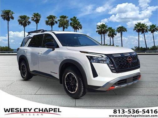 Everest White Pearl Tricoat 2026 Nissan Pathfinder Rock Creek