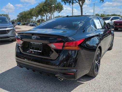 2025 Nissan Altima SR FWD