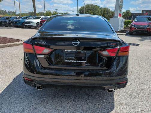 2025 Nissan Altima SR FWD