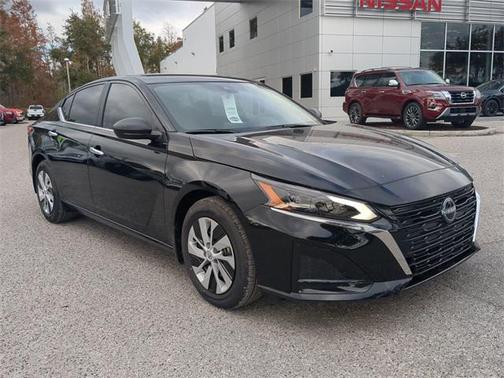 2025 Nissan Altima S FWD
