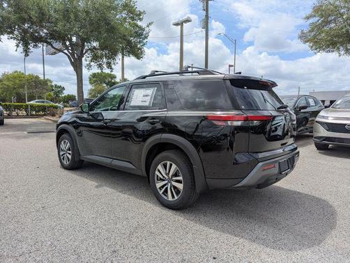 Super Black 2026 Nissan Pathfinder SL