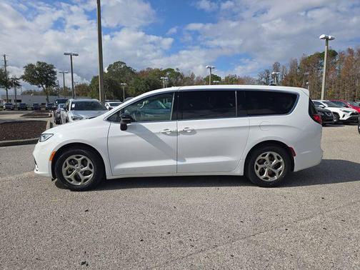 2024 Chrysler Pacifica Limited