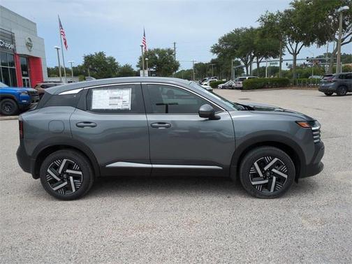 2025 Nissan Kicks SV