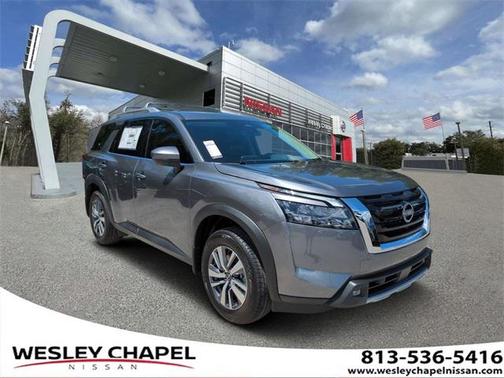 2025 Nissan Pathfinder SL FWD