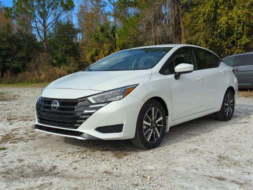 2025 Nissan Versa 1.6 SV