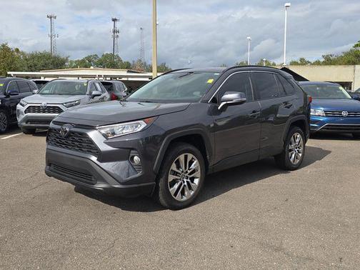 2021 Toyota RAV4 XLE Premium
