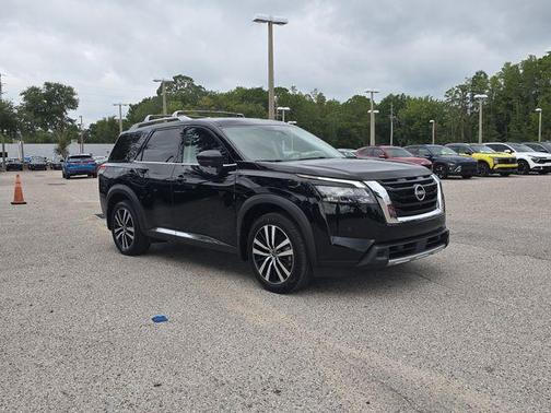 Black 2025 Nissan Pathfinder Platinum