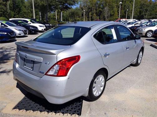 2015 Nissan Versa 1.6 SV