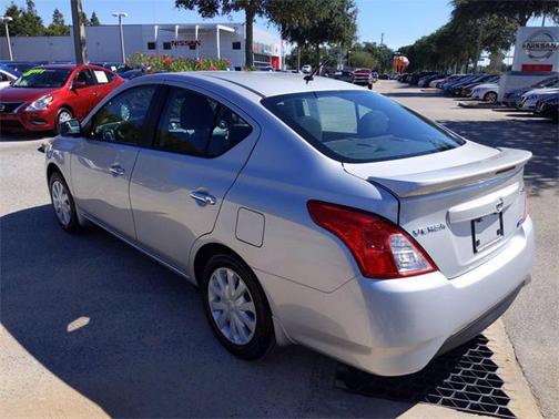 2015 Nissan Versa 1.6 SV