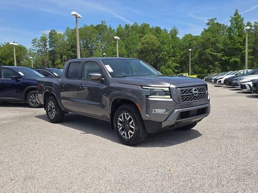 Gun Metallic 2024 Nissan Frontier SL