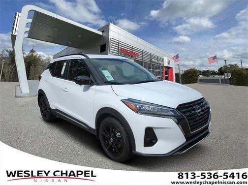 2023 Nissan Kicks SR