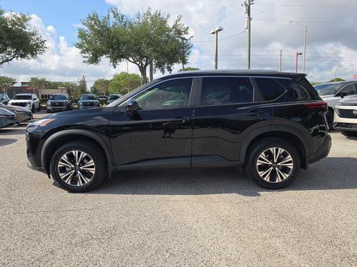 Super Black 2023 Nissan Rogue SV