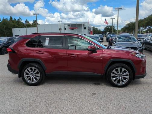 2019 Toyota RAV4 XLE Premium