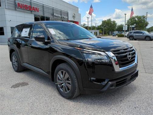 2025 Nissan Pathfinder S FWD