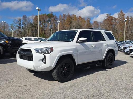2022 Toyota 4Runner SR5