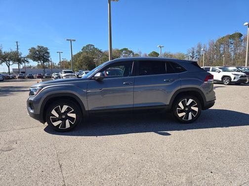 2025 Volkswagen Atlas Cross Sport 2.0T SE w/Technology 4MOTION