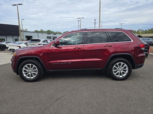 2021 Jeep Grand Cherokee Laredo