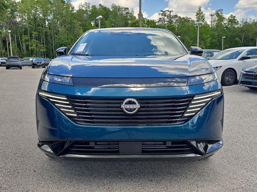 Aurora Blue Pearl Metallic/Super Black 2026 Nissan Murano Platinum