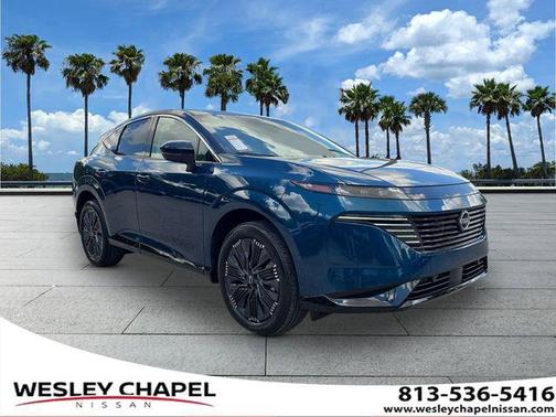 Aurora Blue Pearl Metallic/Super Black 2026 Nissan Murano Platinum