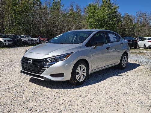 Brilliant Silver Metallic 2025 Nissan Versa 1.6 S