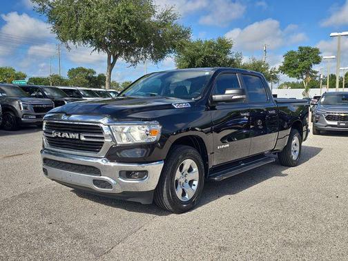 Diamond Black Crystal Pearlcoat 2020 RAM 1500 Big Horn/Lone Star