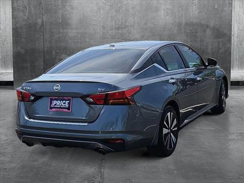2022 Nissan Altima 2.5 SV