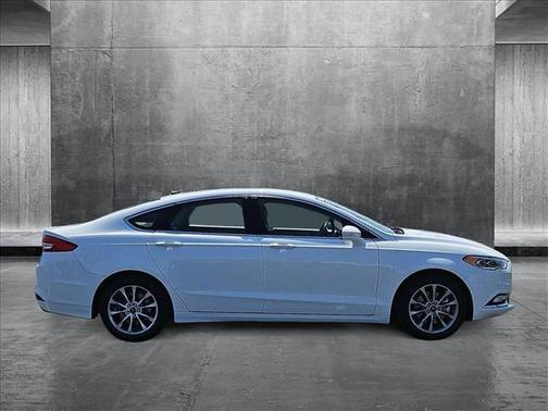 2017 Ford Fusion Energi SE Luxury