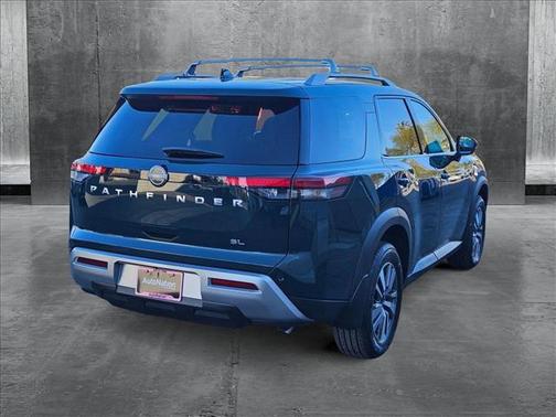 2025 Nissan Pathfinder SL FWD
