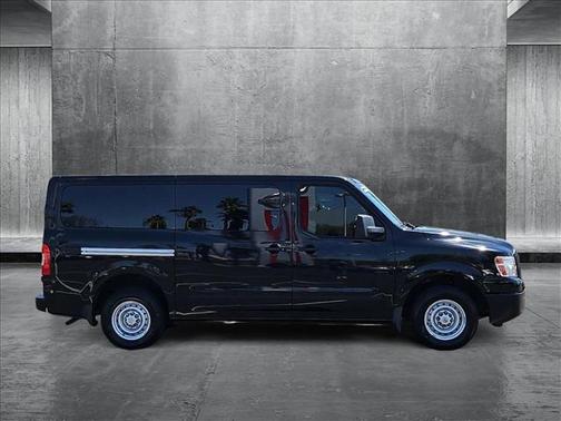 2018 Nissan NV Passenger NV3500 HD S V6
