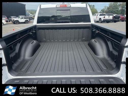 2026 RAM 1500 Warlock Crew Cab 4x4 5'7' Box