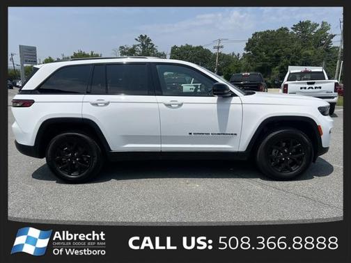 2024 Jeep Grand Cherokee Altitude