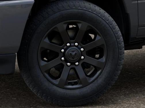 Ceramic Gray Clearcoat 2026 RAM 3500 Big Horn Crew Cab 4x4 8' Box
