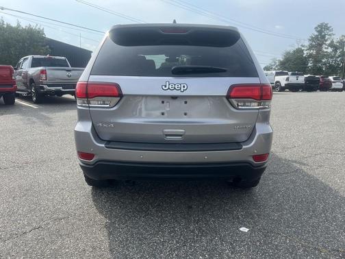 2020 Jeep Grand Cherokee Laredo