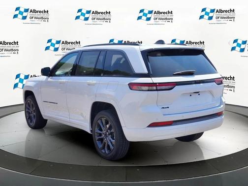 Bright White Clearcoat 2026 Jeep Grand Cherokee Limited
